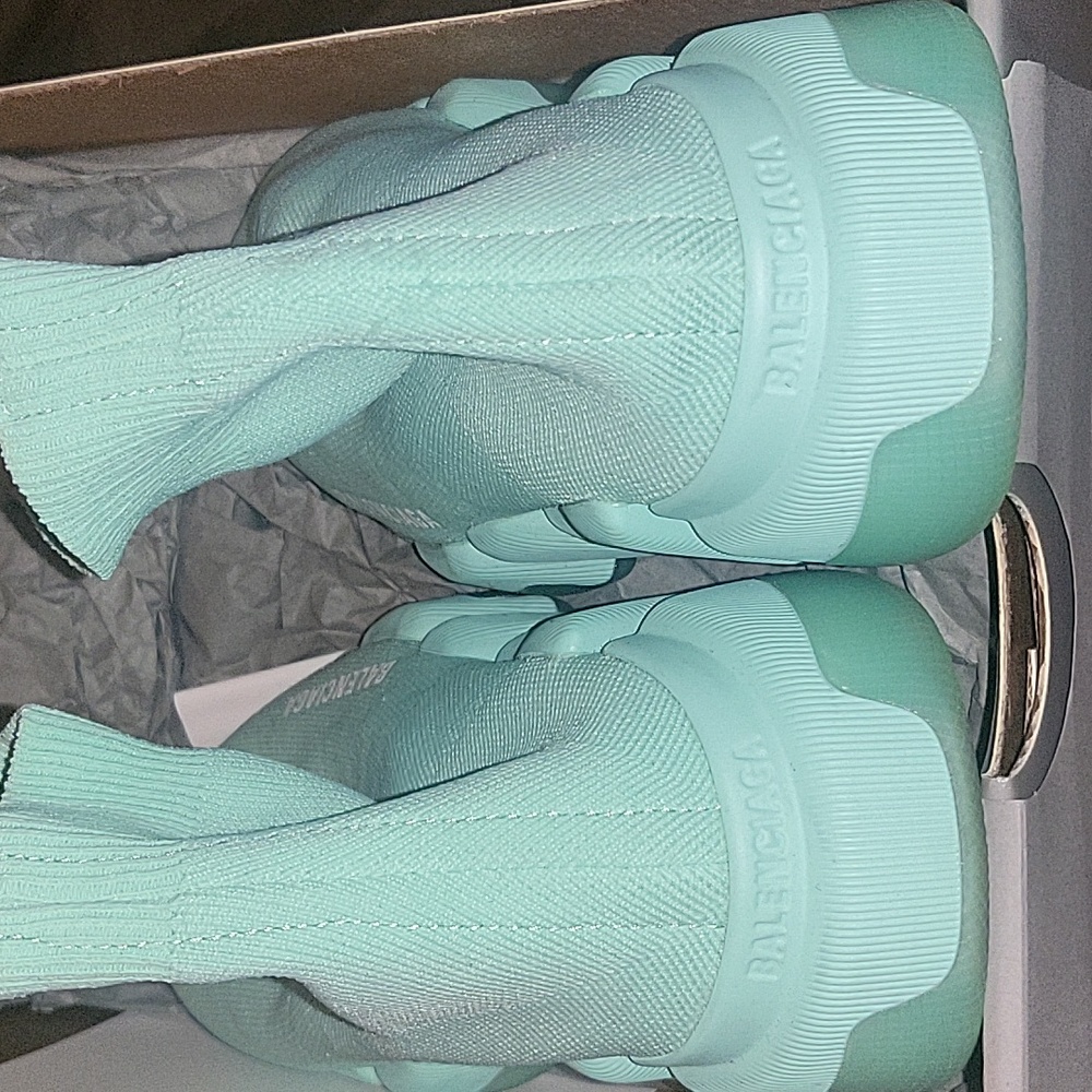 Balenciaga Speed 2.0 Sneakers - Picture 5 of 7